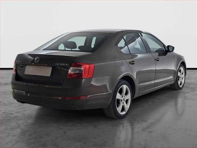 Škoda Octavia - hlavní fotka