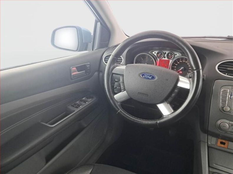 Ford Focus - hlavní fotka