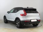 Volvo XC40 - fotka číslo 3