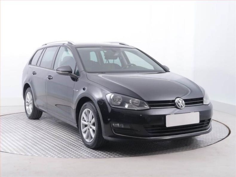 Volkswagen Golf - hlavní foto