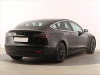 Tesla Model 3 - fotka číslo 4