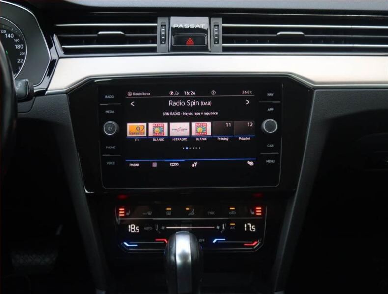 Volkswagen Passat - hlavní fotka