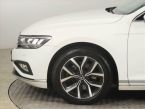 Volkswagen Passat - fotka číslo 14