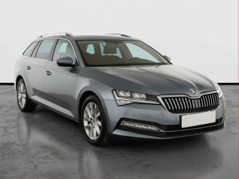 Škoda Superb - hlavní foto