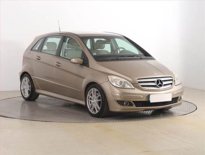 Mercedes Třída B - hlavní foto