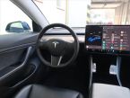 Tesla Model 3 - fotka číslo 6
