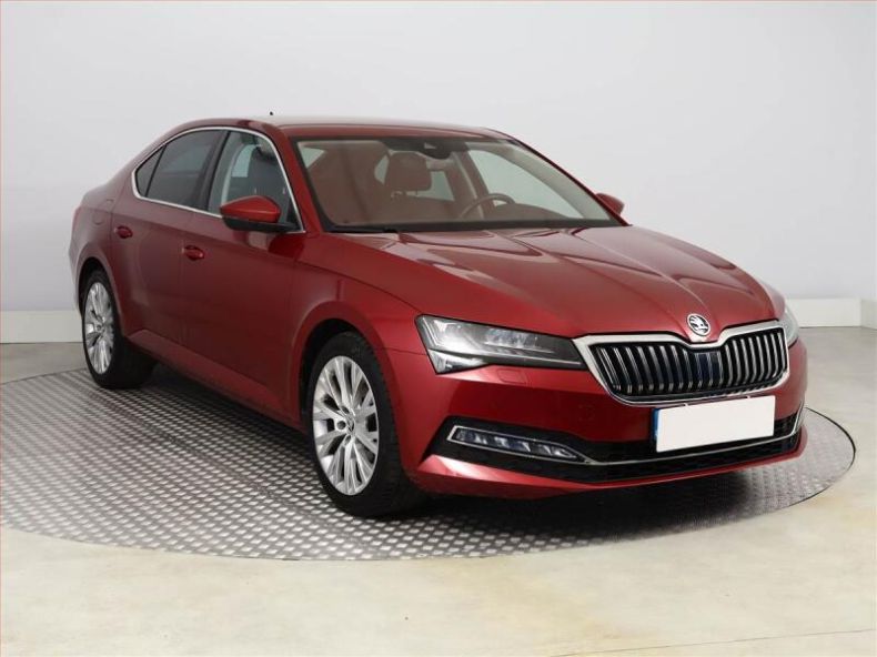 Škoda Superb - hlavní foto