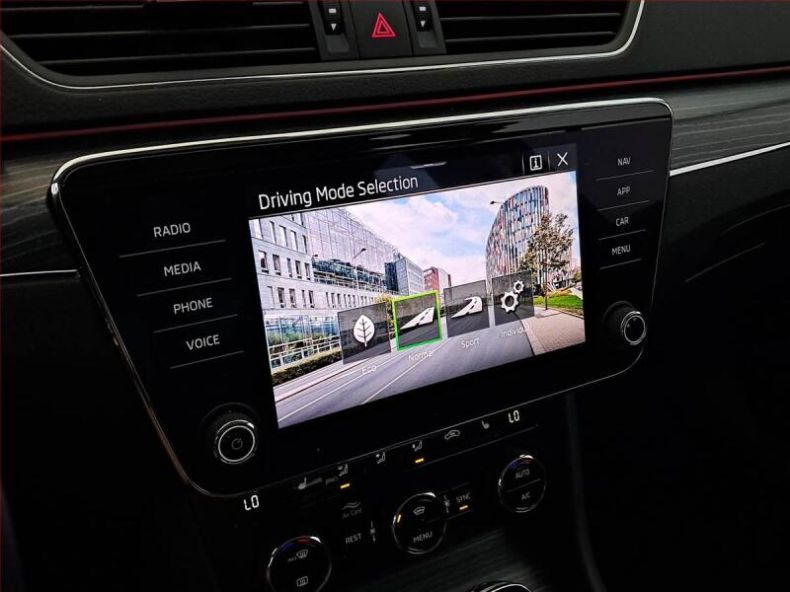 Škoda Superb - hlavní fotka