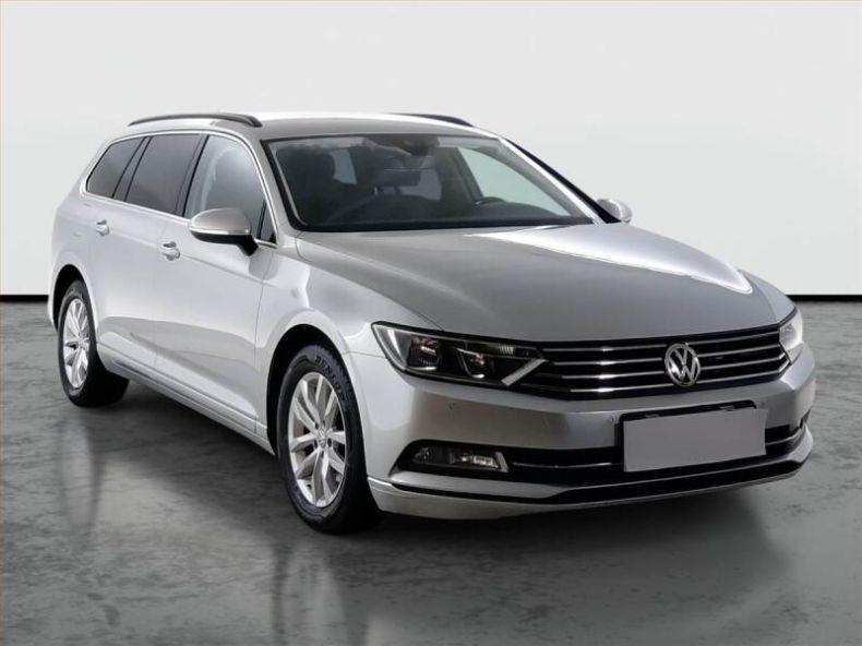 Volkswagen Passat - hlavní fotka inzerátu