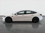 Tesla Model 3 - fotka číslo 2