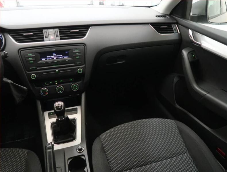 Škoda Octavia - hlavní fotka