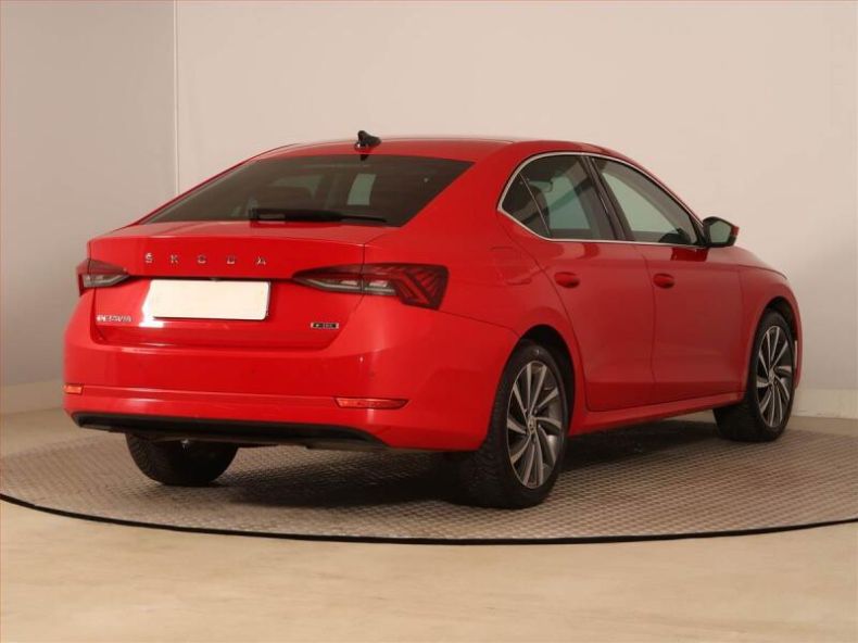 Škoda Octavia - hlavní fotka