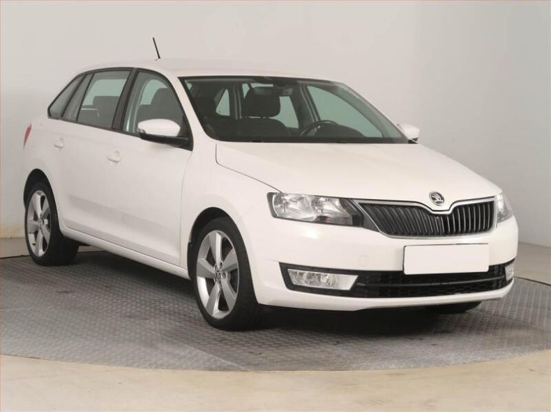 Škoda Rapid - hlavní foto