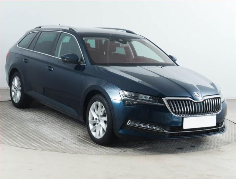 Škoda Superb - hlavní foto
