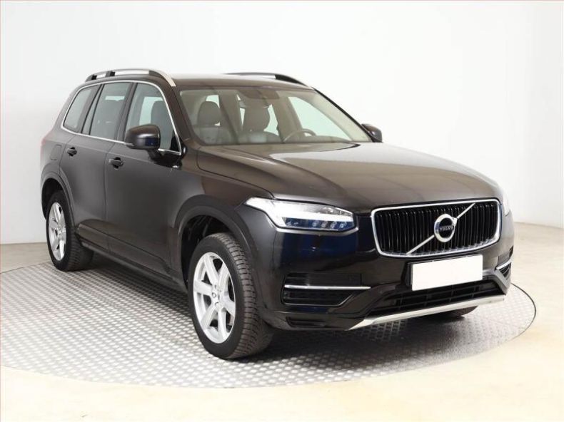 Volvo XC90 - hlavní foto