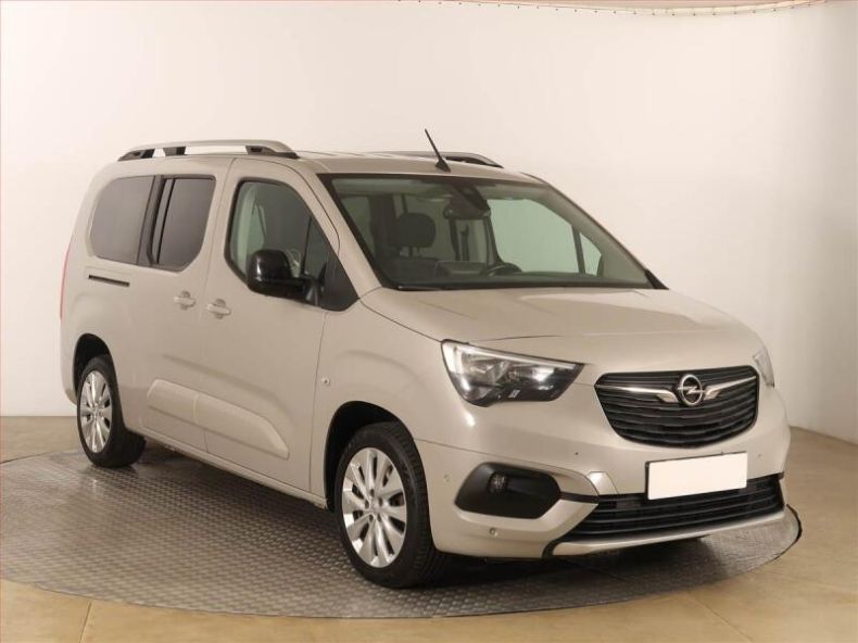 Opel Combo - hlavní foto