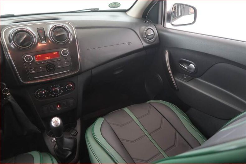 Dacia Sandero - hlavní fotka
