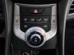 Hyundai Elantra - fotka číslo 15