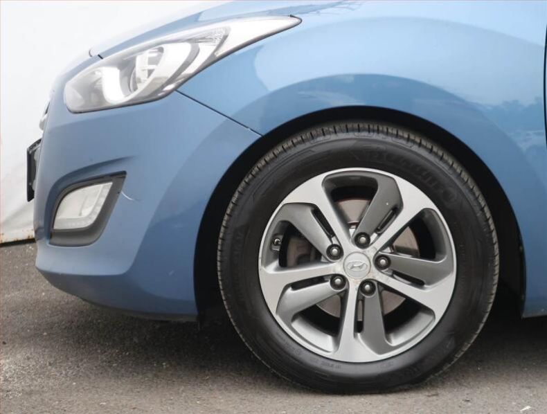 Hyundai i30 - hlavní fotka