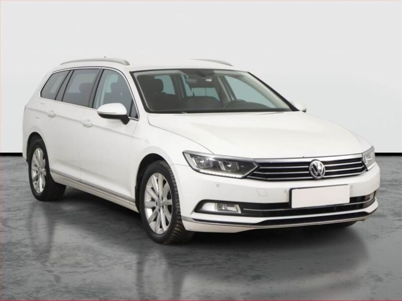 Volkswagen Passat - hlavní fotka inzerátu