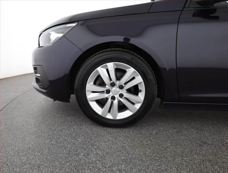 Peugeot 308 - hlavní fotka