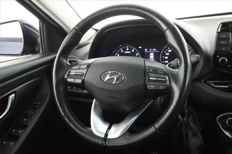 Hyundai i30 - hlavní fotka