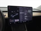 Tesla Model 3 - fotka číslo 20