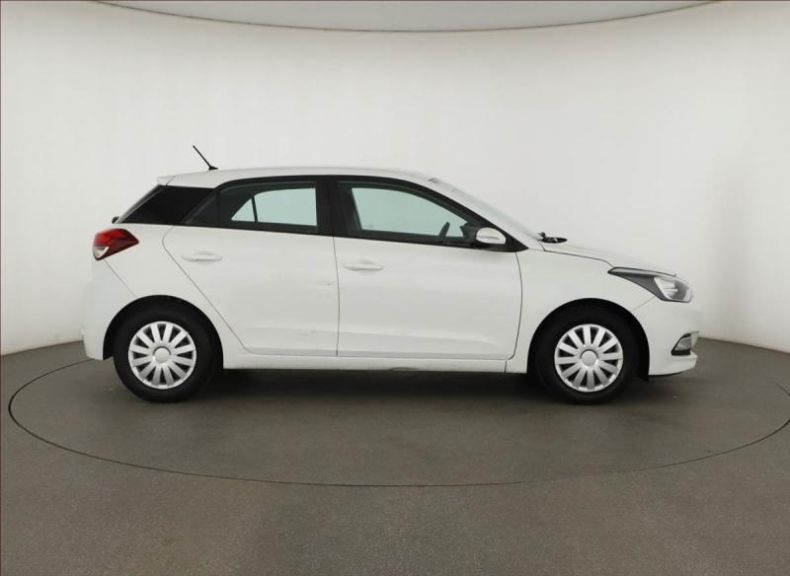 Hyundai i20 - hlavní fotka
