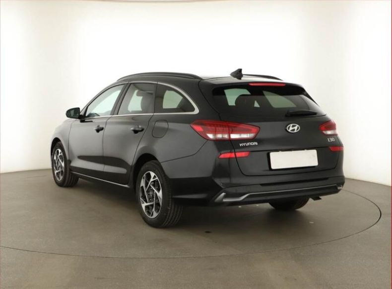 Hyundai i30 - hlavní fotka