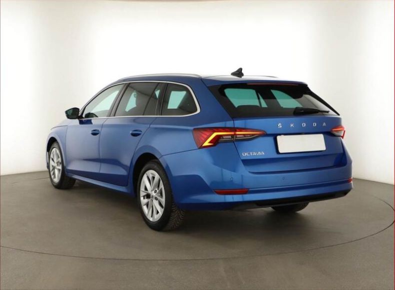 Škoda Octavia - hlavní fotka