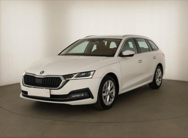 Škoda Octavia - hlavní fotka