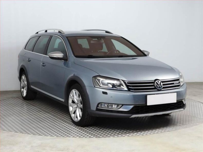 Volkswagen Passat - hlavní fotka inzerátu