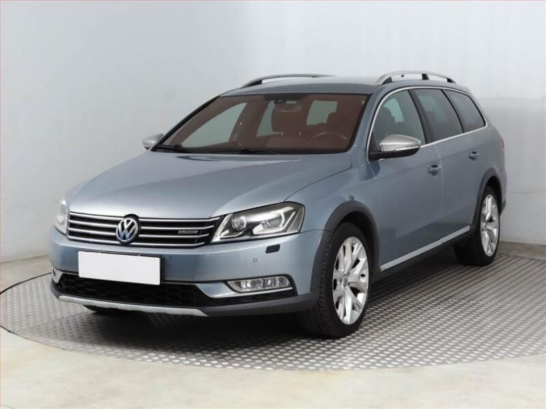 Volkswagen Passat - hlavní fotka