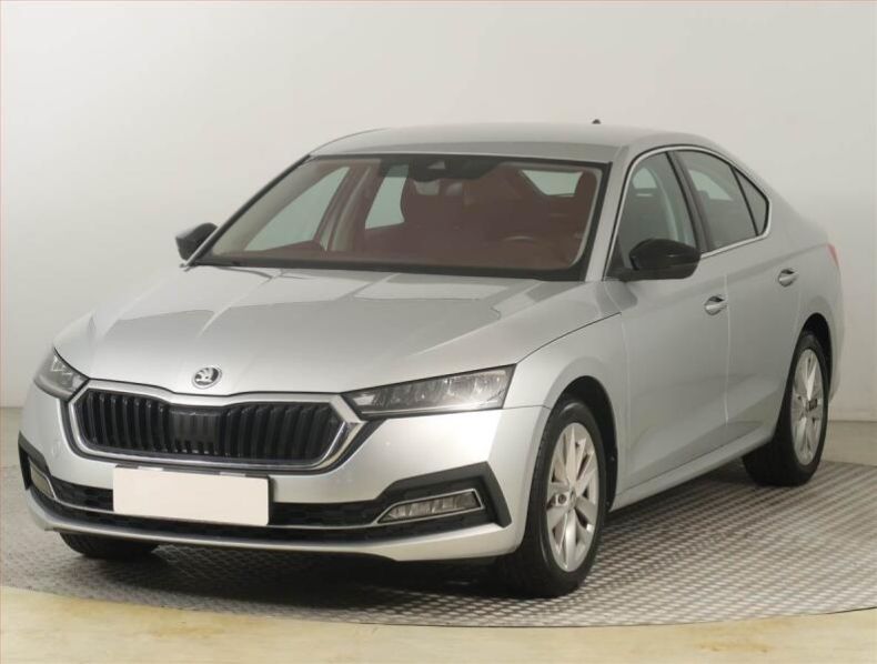 Škoda Octavia - hlavní fotka