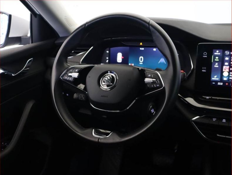 Škoda Octavia - hlavní fotka