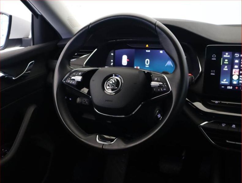 Škoda Octavia - hlavní fotka