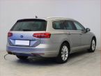Volkswagen Passat - fotka číslo 4
