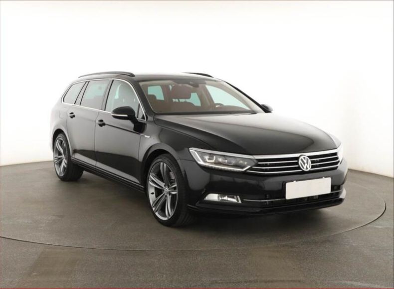 Volkswagen Passat - hlavní fotka inzerátu
