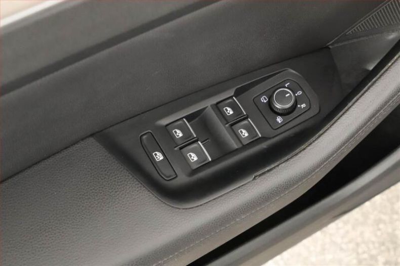 Volkswagen Passat - hlavní fotka