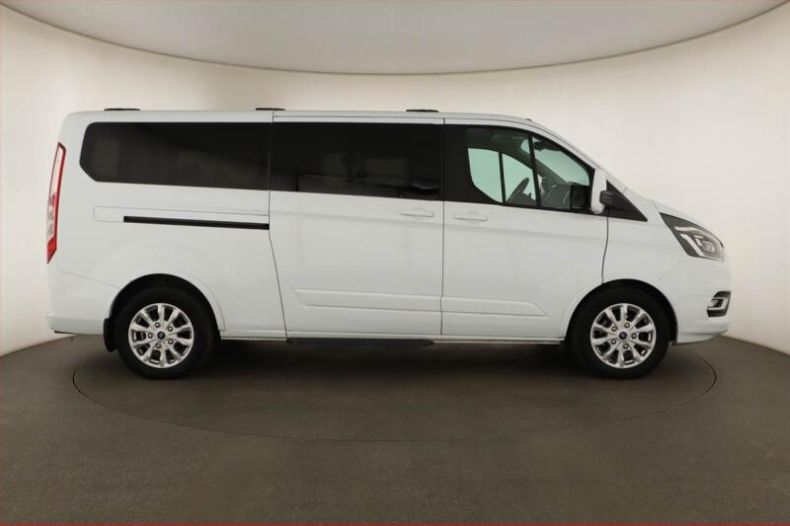 Ford Tourneo - hlavní fotka