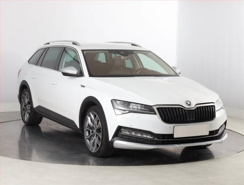 Škoda Superb - hlavní fotka