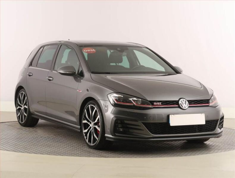 Volkswagen Golf - hlavní fotka