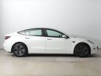 Tesla Model 3 - fotka číslo 5