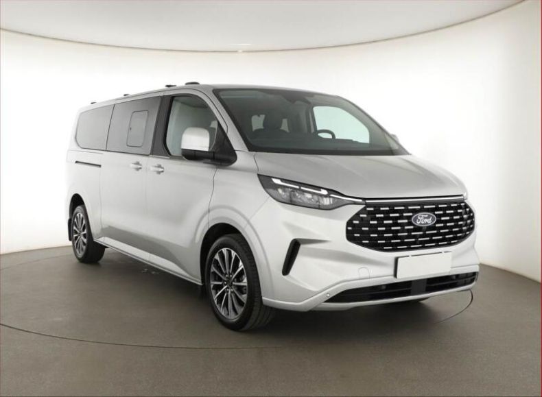 Ford Tourneo - hlavní foto