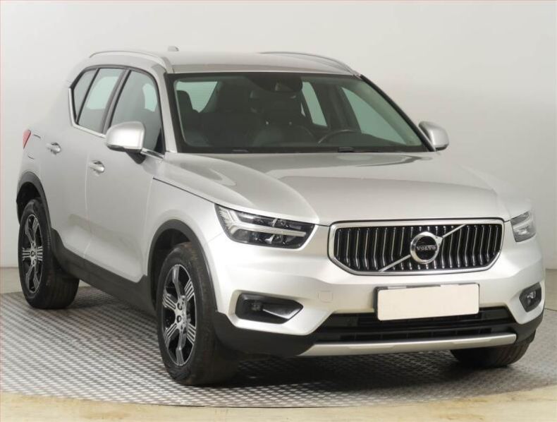 Volvo XC40 - hlavní foto