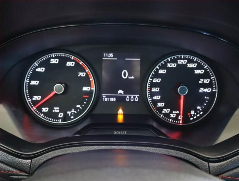 Seat Arona - hlavní fotka