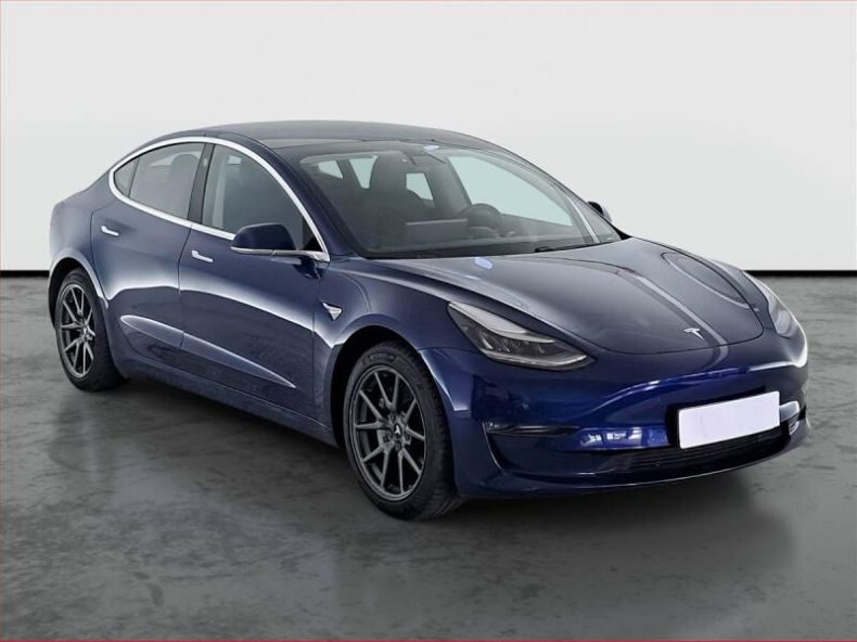 Tesla Model 3 - hlavní fotka inzerátu