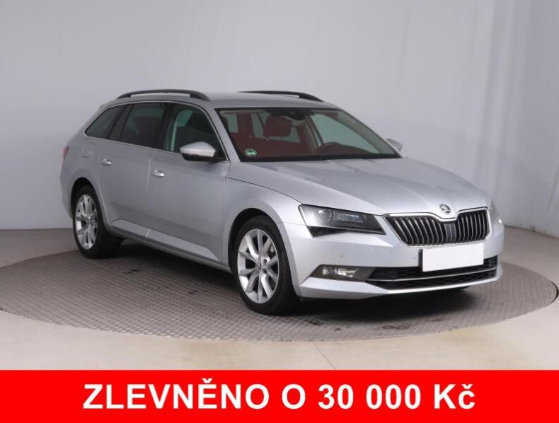 Škoda Superb - hlavní foto