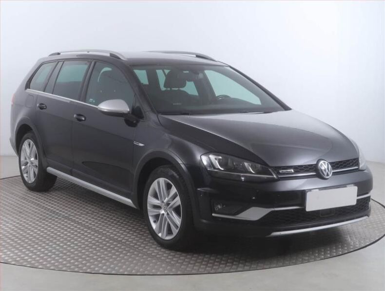 Volkswagen Golf - hlavní foto