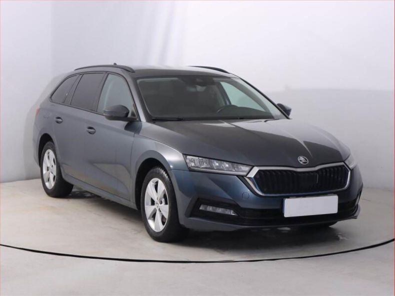 Škoda Octavia - hlavní fotka